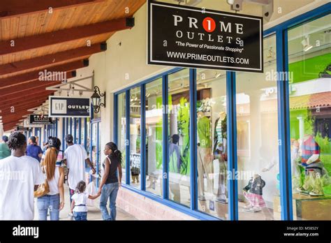Prime outlets - Orlando International Premium Outlet is THE place to go when you are heading for shopping. Here you1l find a good selection of brands when it comes to clothing, shoes and other vacation supplies. The opening hours are also very costumer friendly, opne to 10 p.m. and even on Sundays. Written March 7, 2020.